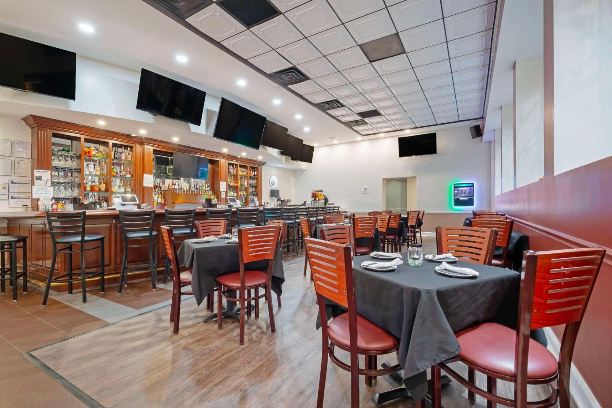 Clarion Hotel & Suites BWI Airport North Βαλτιμόρη Εξωτερικό φωτογραφία