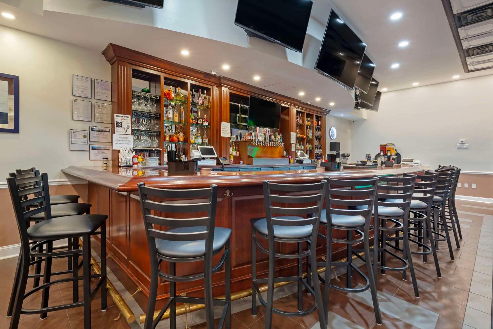 Clarion Hotel & Suites BWI Airport North Βαλτιμόρη Εξωτερικό φωτογραφία
