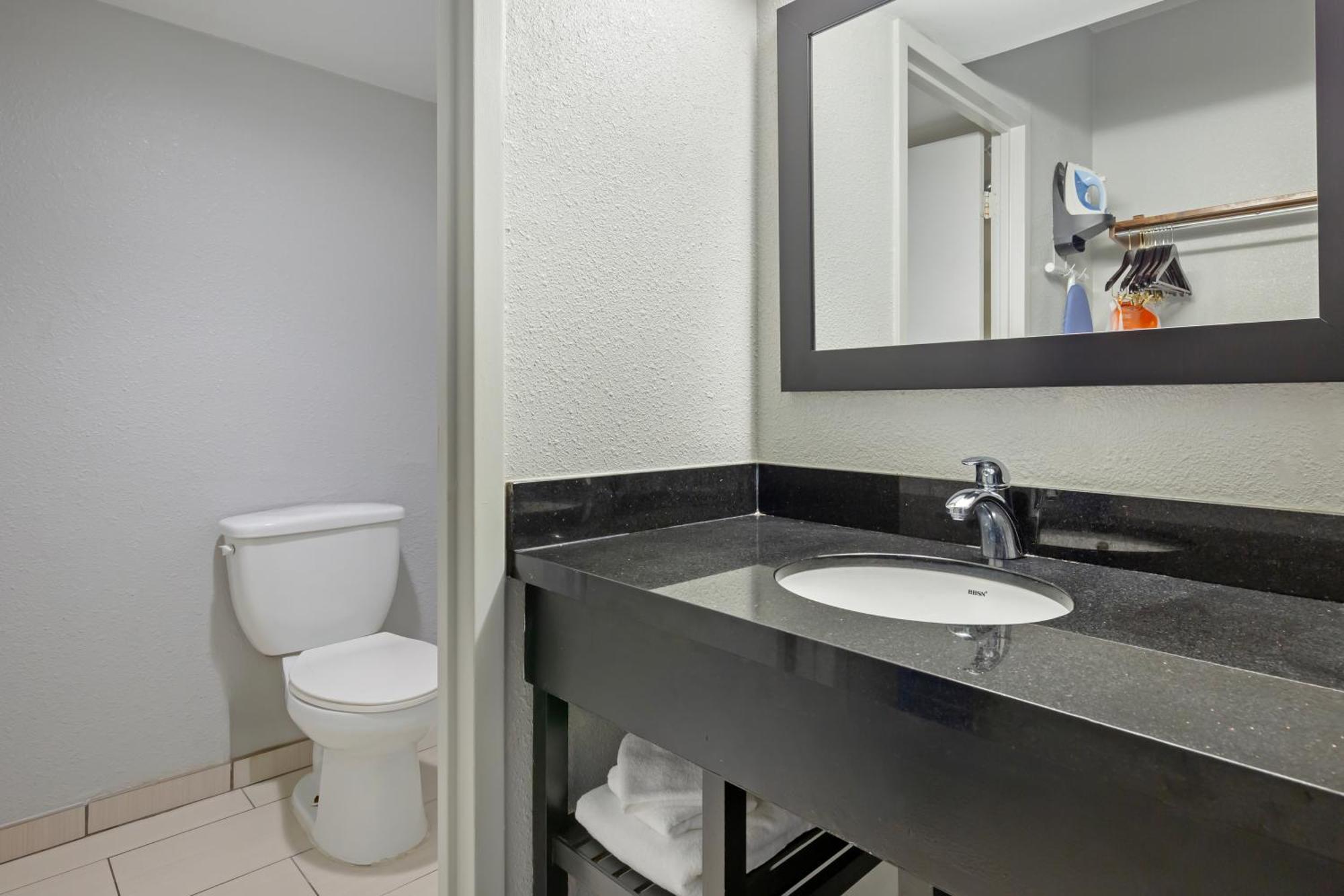 Clarion Hotel & Suites BWI Airport North Βαλτιμόρη Εξωτερικό φωτογραφία